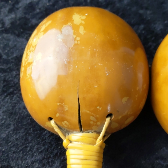 Vintage Handpainted Mexican maracas - Picture 5 of 7